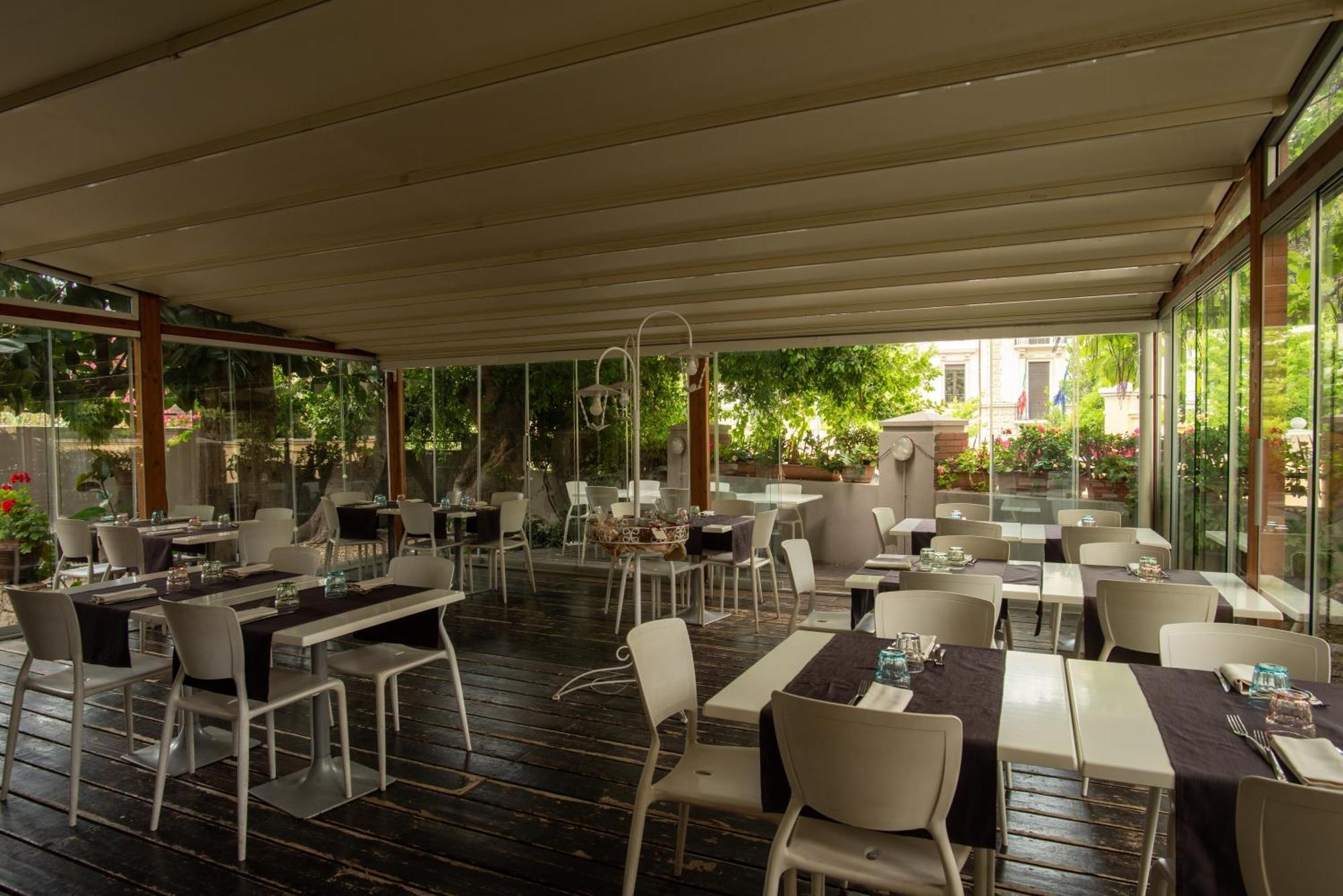 Locanda Dei Buoni E Cattivi Cagliari Exterior photo